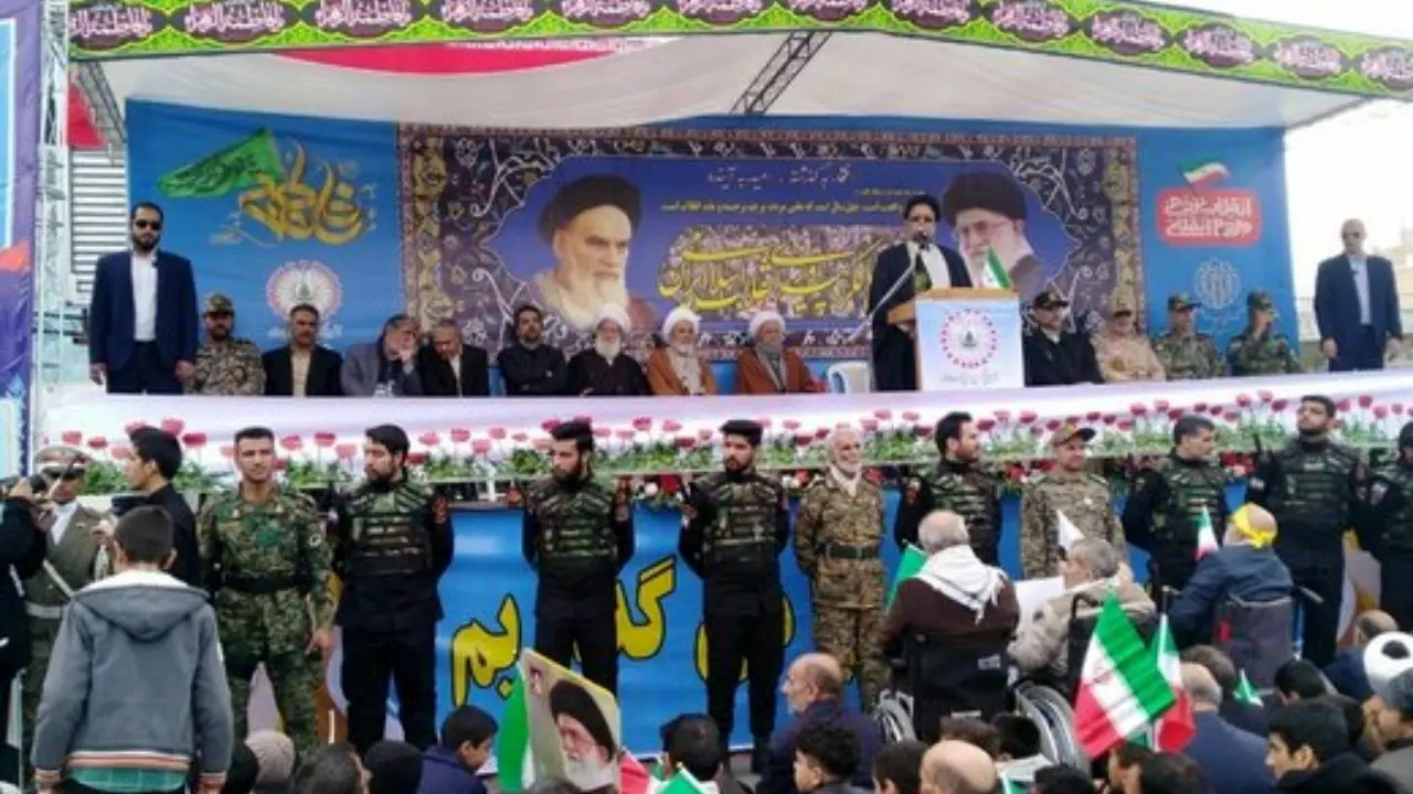 هیچگاه امام خمینی (ره) مردم را در مقابل نظام قرار نداد