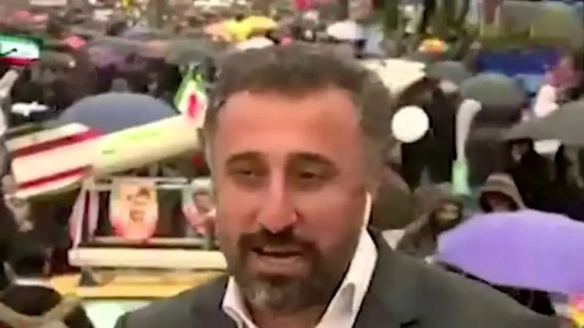تاکسی مجهز به موشک در راهپیمایی 22 بهمن + ویدئو