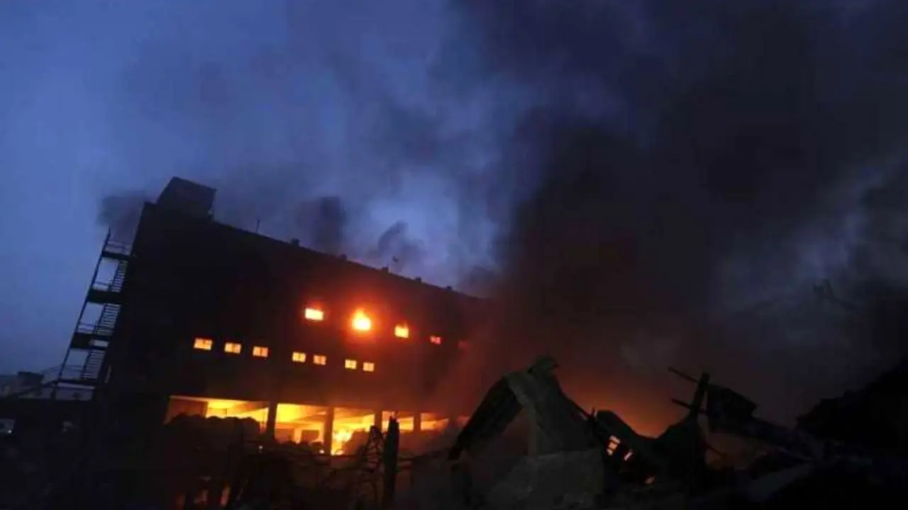 آتش‌‌سوزی در بنگلادش 56 قربانی گرفت