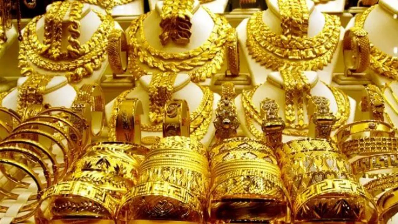 سهم ایران از تجارت طلا در دنیا دو هزارم درصد است/ جزو 10 کشور نخست مصرف‌کننده طلا هستیم/ با پاسپورت ایرانی نمی‌توان طلا خریداری کرد/ صادرات به حداقل میزان خود رسیده است/ در 21 استان، طلا کشف شده است
