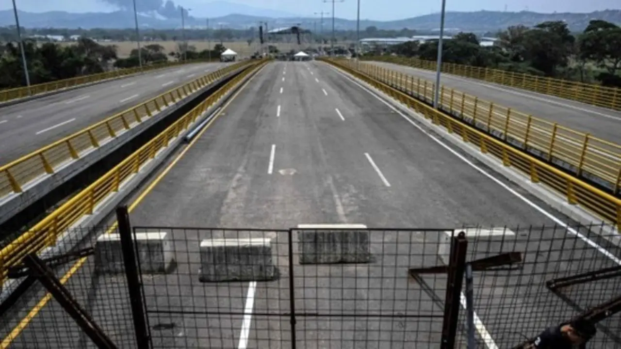 ونزوئلا مرز خود با کلمبیا را بست