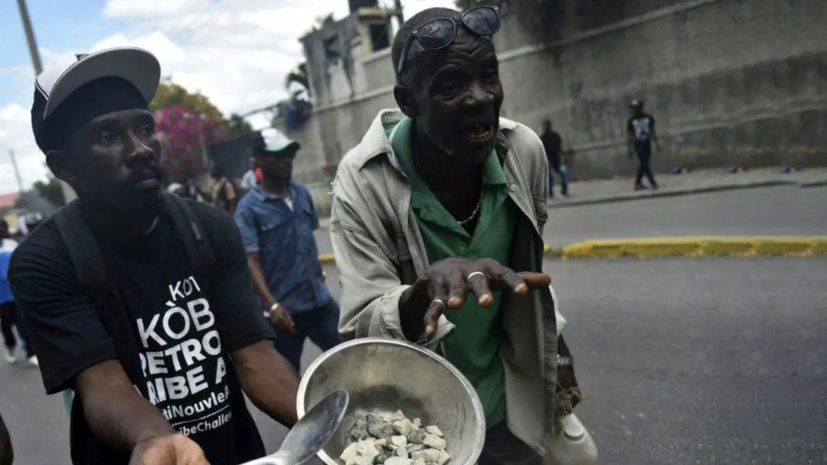 معترضان به گرانی نان در شهر «پورتو پرنس» پایتخت هائیتی + عکس