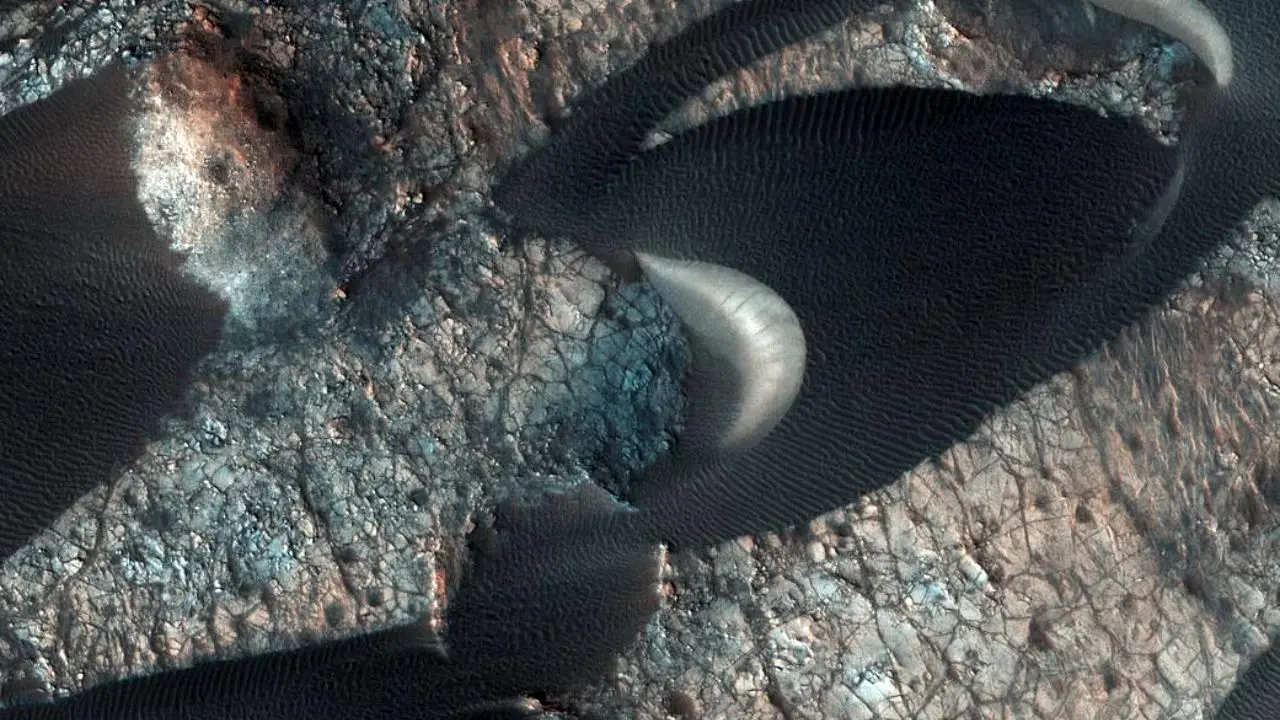 عکس روز ناسا، تپه‌های مریخ