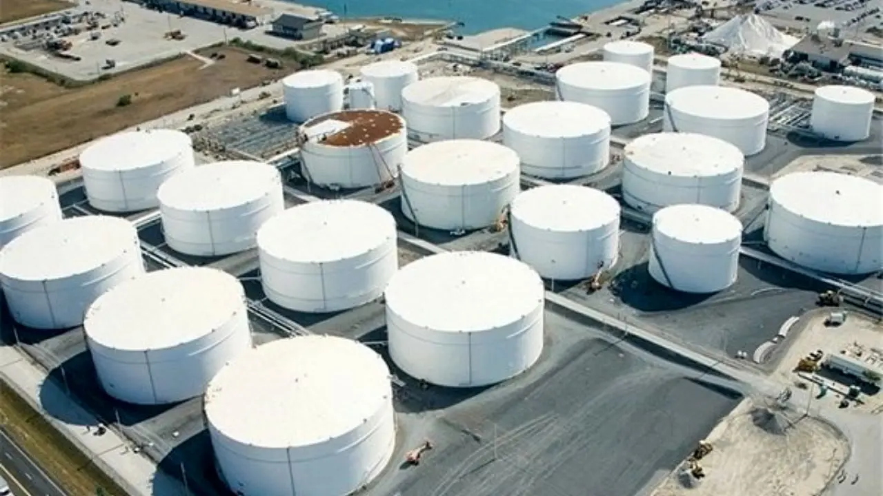 افزایش ذخیره سازی 3.7 میلیون بشکه ای نفت در آمریکا در یک هفته