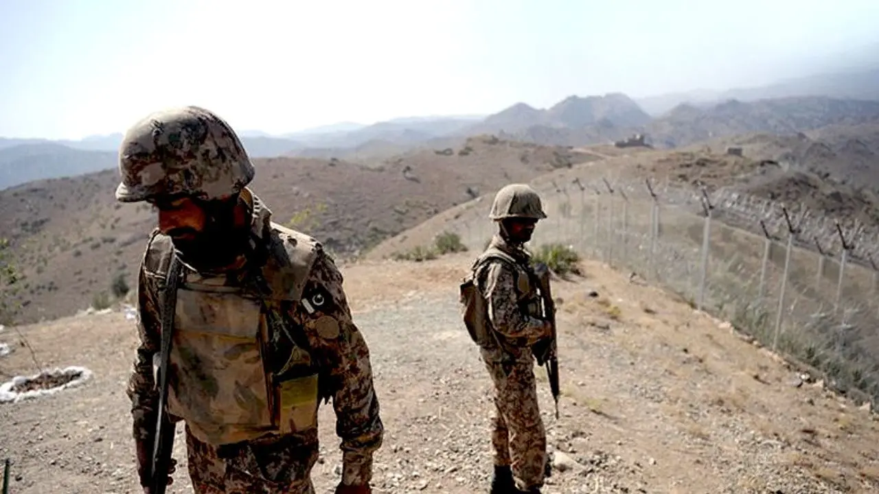 مرز ایران و پاکستان حصارکشی می‌شود