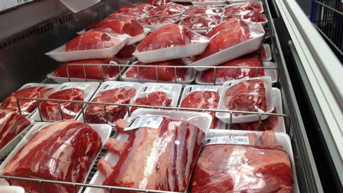 عرضه گوشت گرم گوسفندی با قیمت تنظیم بازار در فروشگاه‌های شهروند