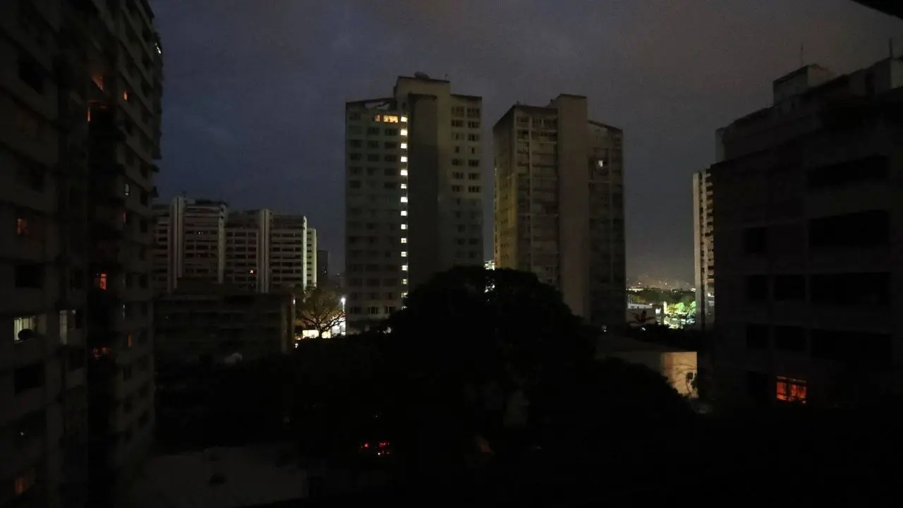 سومین شب بی‌برقی در پایتخت ونزوئلا + ویدئو