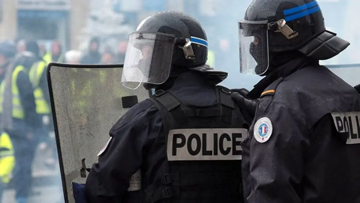 ادامه رفتار خشونت‌آمیز پلیس فرانسه علیه جلیقه‌زردها