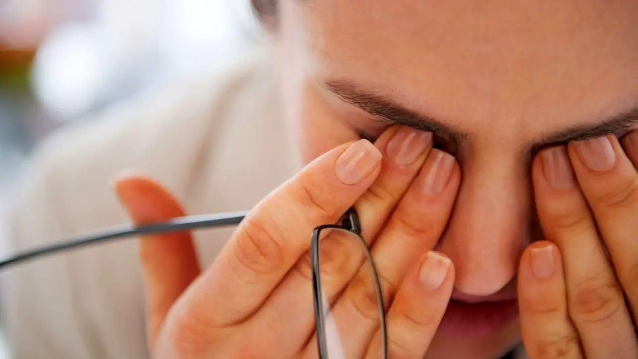 چه ارتباطی بین میگرن و خشکی چشم وجود دارد؟