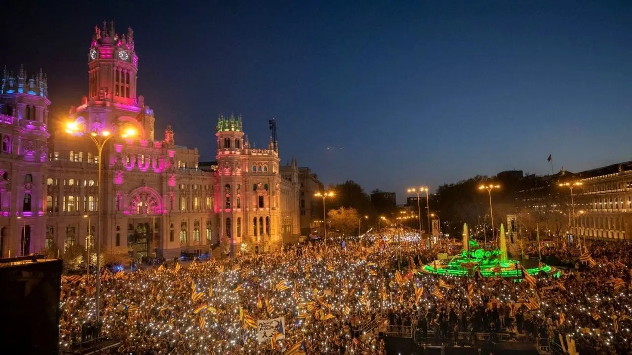 تظاهرات حامیان جدایی کاتالونیا به مادرید کشیده شد
