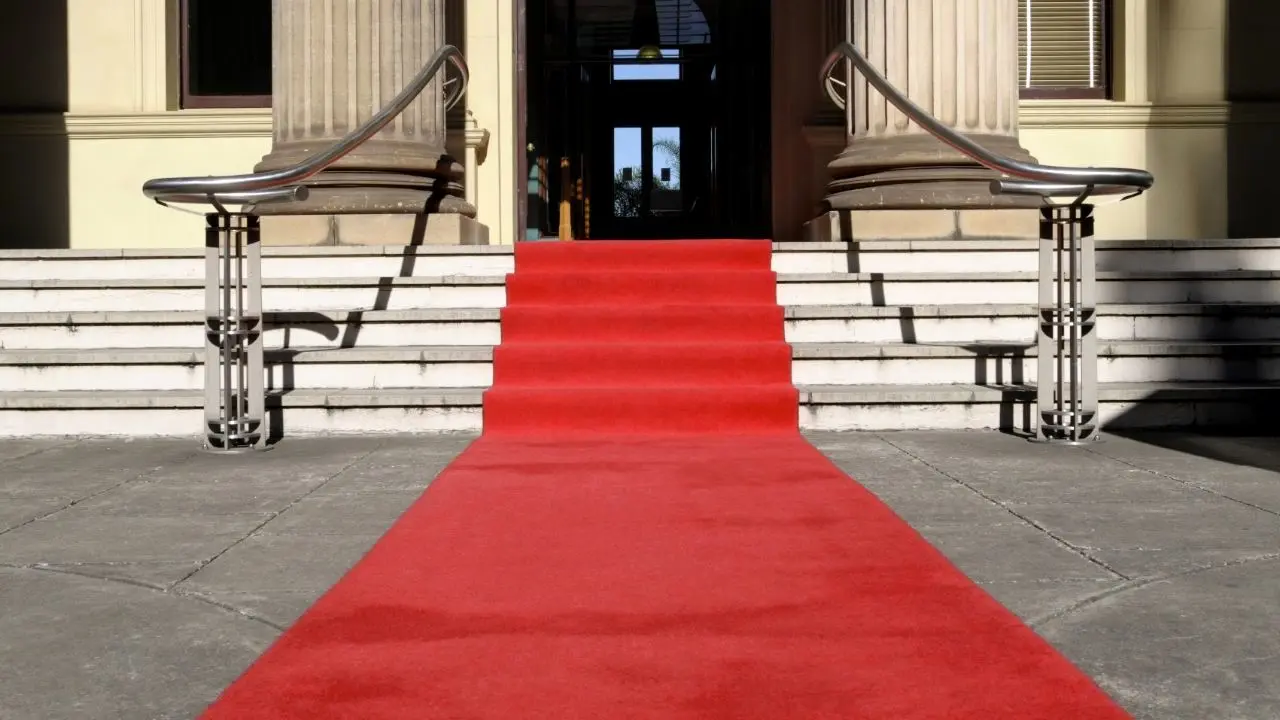 از ردپای آگاممنون بر فرش قرمز تا تجارت برندهای معتبر جهانی/ قوانین فرش قرمز در فستیوال‌های سینمایی چیست؟