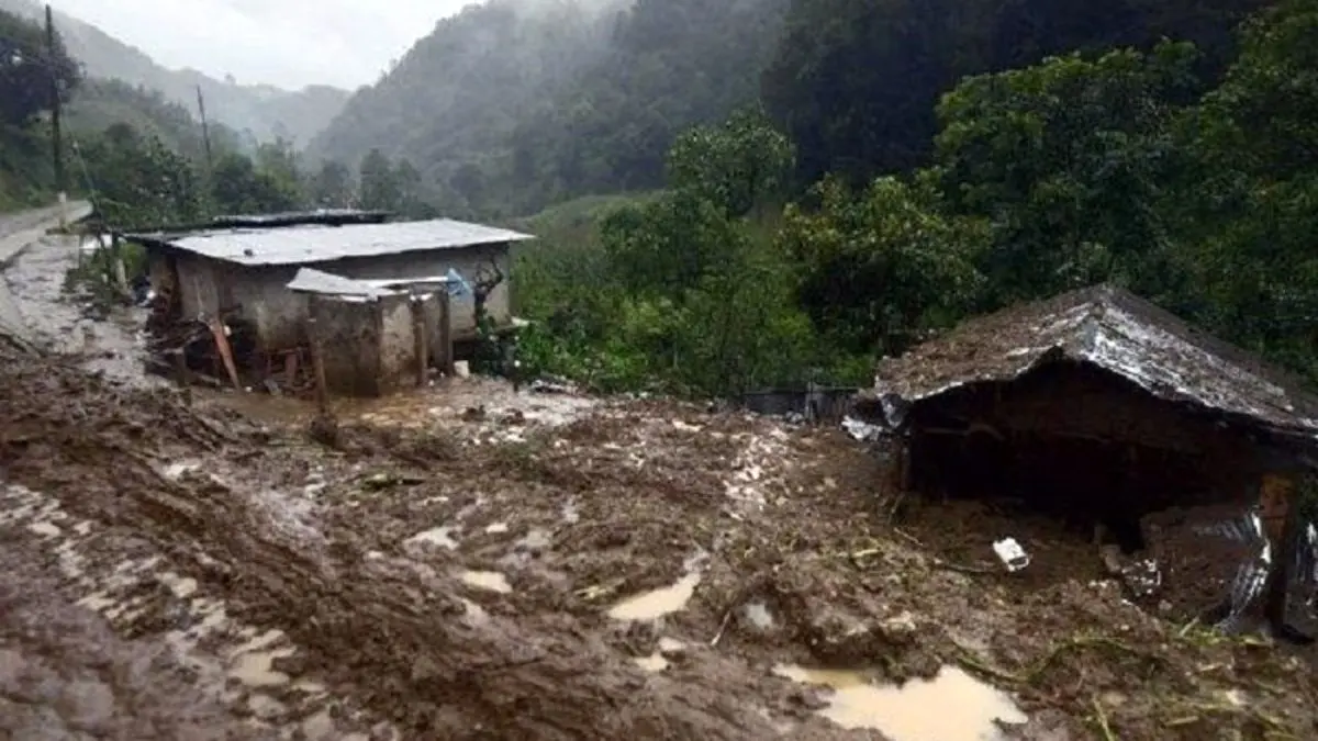 خسارت‌دیدن 400 خانه روستایی در اثر رانش زمین در مینودشت