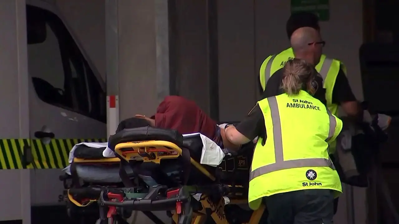 چاقوکشی در لندن تروریستی، اما قتل‌عام در نیوزیلند فقط حمله است!