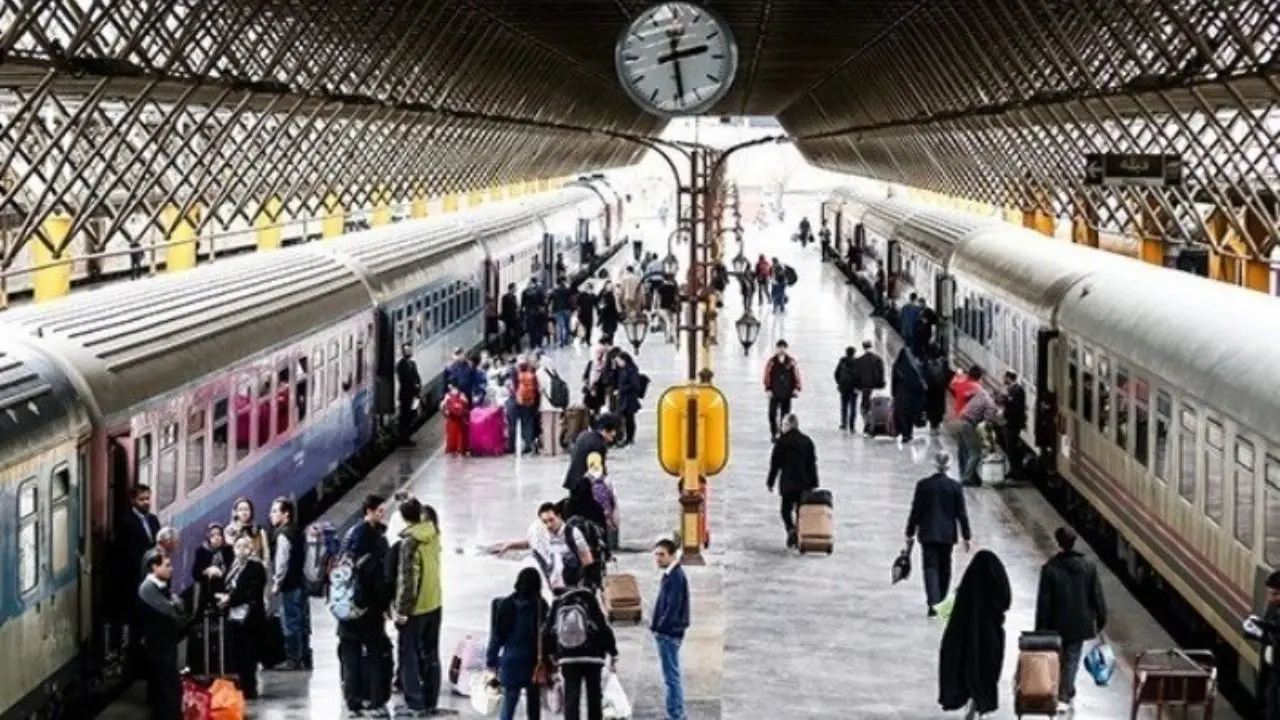 85 درصد ظرفیت قطارهای نوروزی تکمیل شد/ بلیت مسیر تهران- بندرعباس تمام شد/ امکان خرید بلیت رشت- مشهد برای نوروز