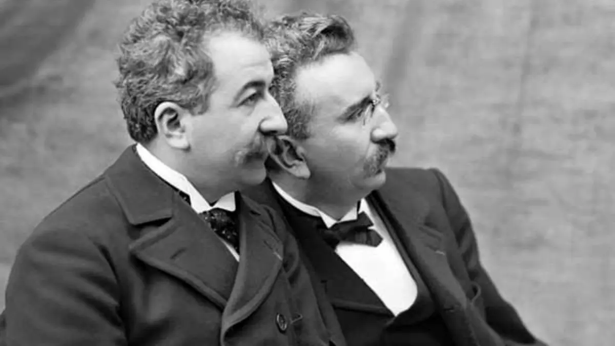 از آغاز سینما توسط فانوس خیال برادران لومیر تا اولین‌های سینما در ایران