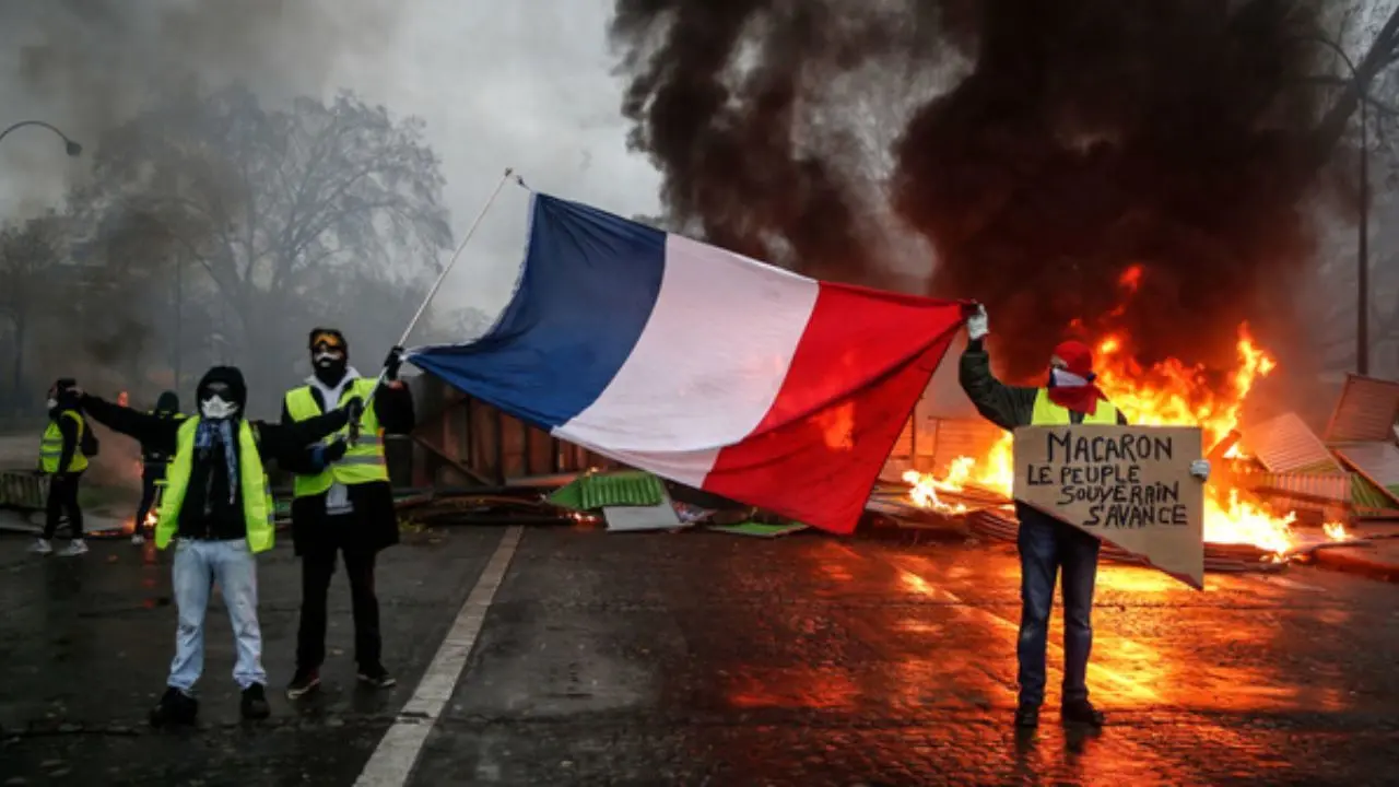مردم فرانسه خواهان بازنگری در نظامِ عدالتِ اجتماعی هستند/نظمی که نولیبرالیسم در آن جایی نداشته باشد