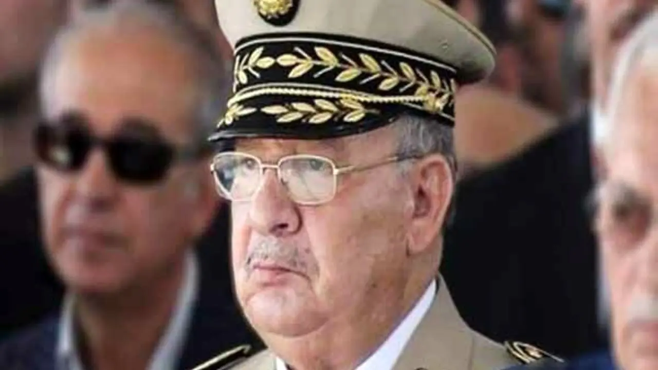 تکذیب برکناری ژنرال «احمد قاید صالح» از سوی بوتفلیقه