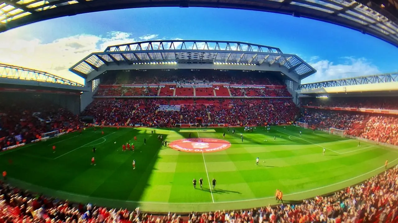 10 استادیوم مشهور فوتبال در آینده + ویدئو