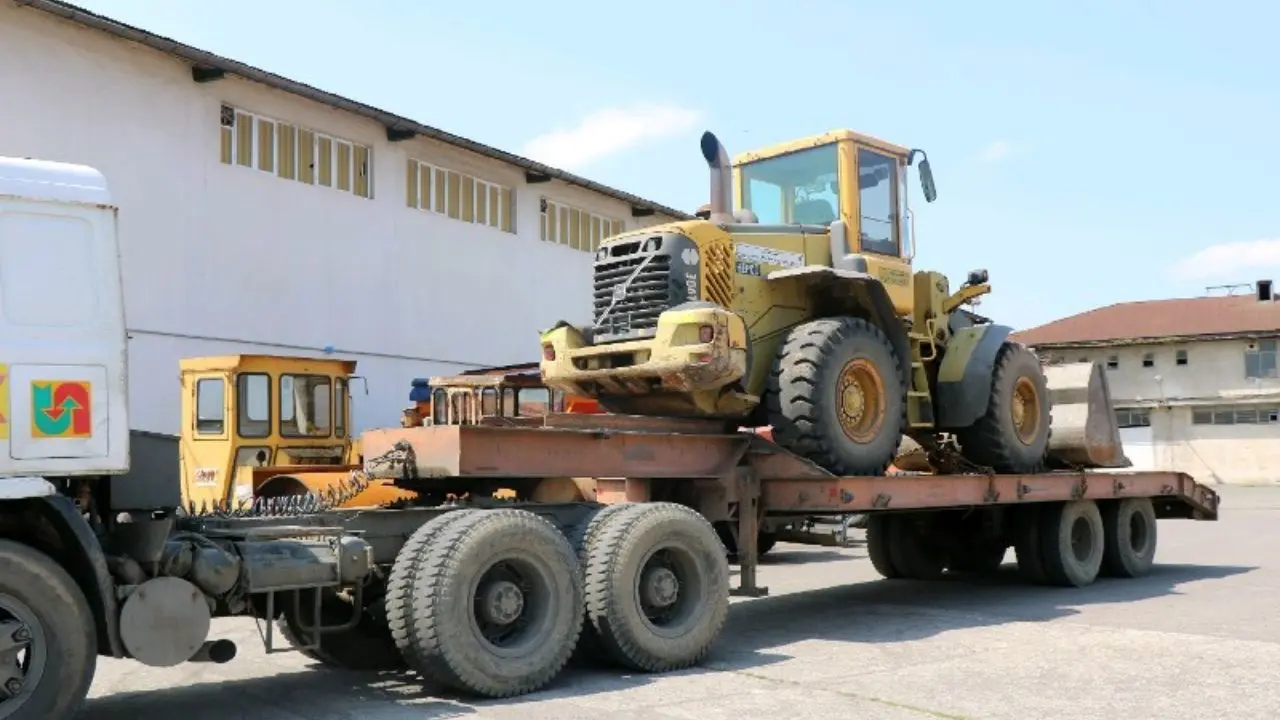 350 دستگاه خودرو سنگین به مناطق سیل‌زده لرستان اعزام شده است