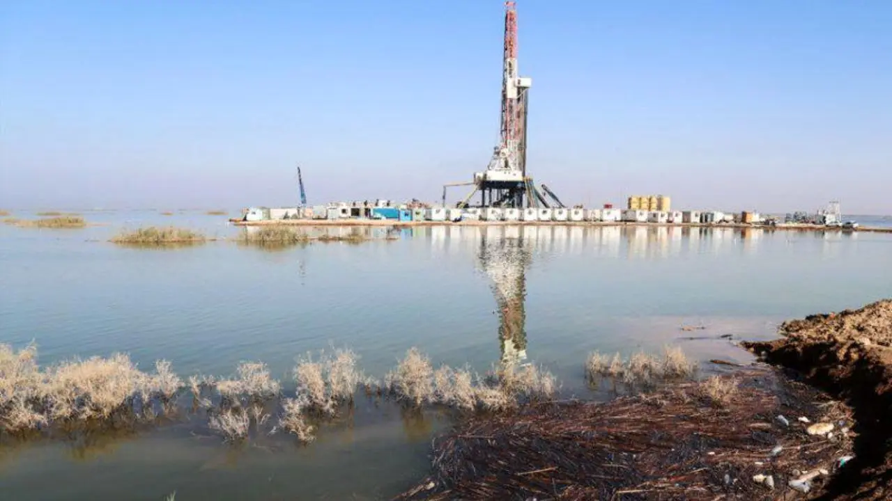 توقف تولید در برخی از میادین نفتی خوزستان به دلیل سیل