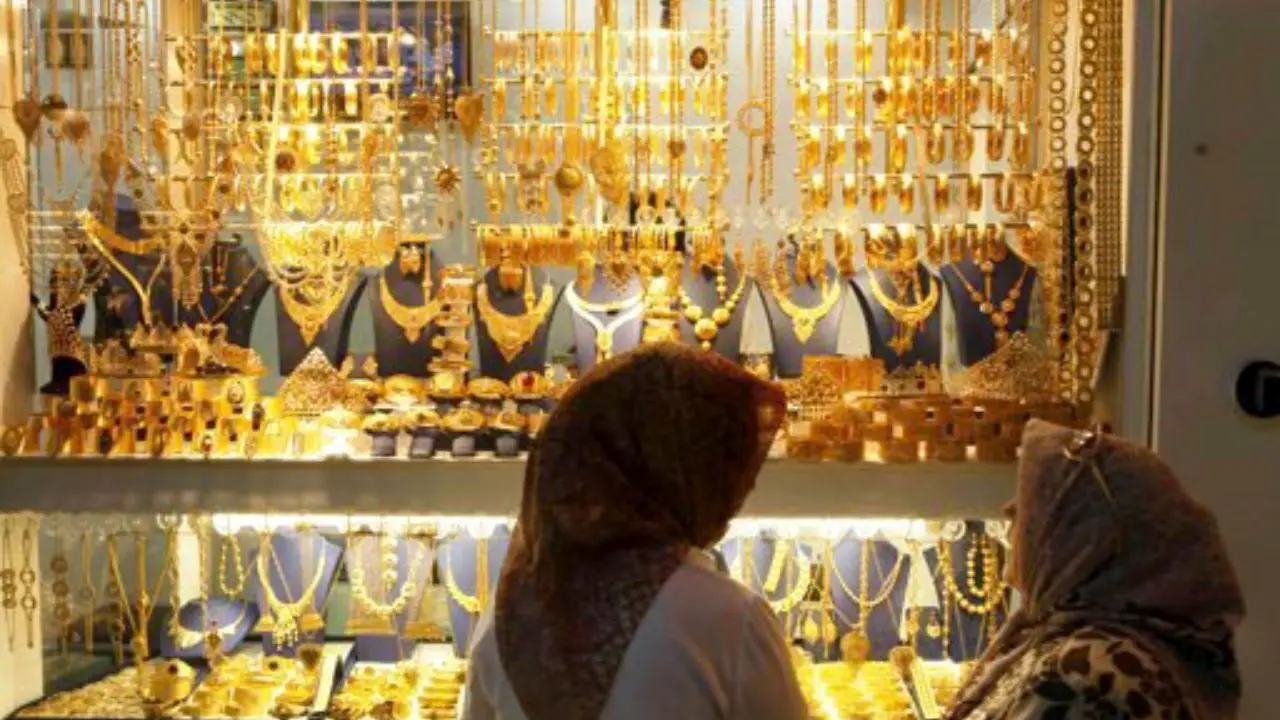 مردم استان های جنوبی و شمال شرقی عمده‌ترین خریداران طلا در ایران / قیمت طلا در ایران تحت تاثیر 2 عامل است
