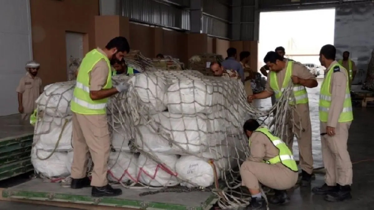 تحویل کمک‌های اهدایی ژاپن و عمان به هلال ‌احمر