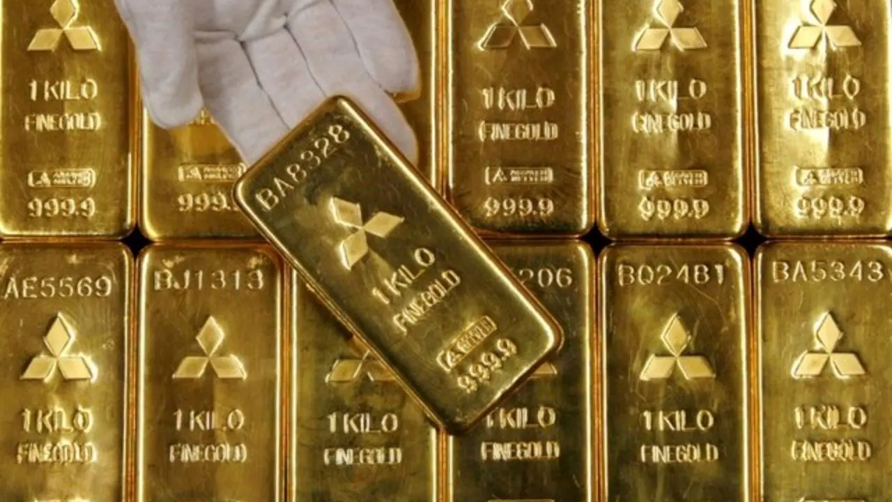 طلا جهانی همچنان به دلار واکنش نشان می‌دهد