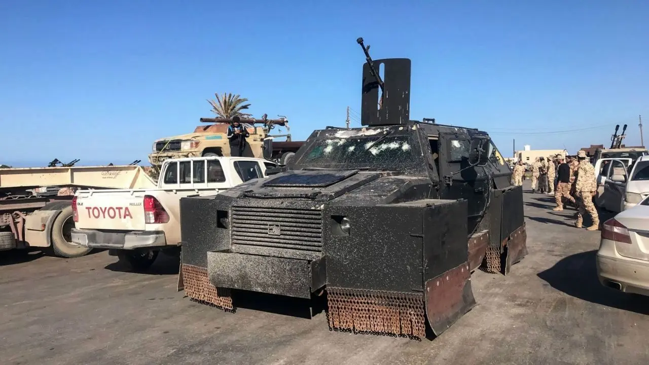 ارتش ملی لیبی از فرودگاه طرابلس عقب‌نشینی کرد