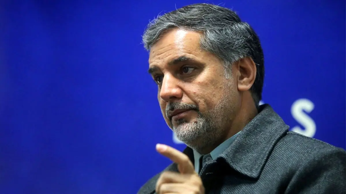 پوشیدن لباس سپاه از سوی نمایندگان، نمایش قدرت بود/ فراکسیون‌ها با تعامل و نشست مستمر باید بتوانند وحدت را حفظ کنند/ وحدت و انسجام داخلی به نفع منافع ملی است/ می‌توانیم با گفت‌وگو در خصوص اختلاف سلیقه‌ها به اجماع برسیم