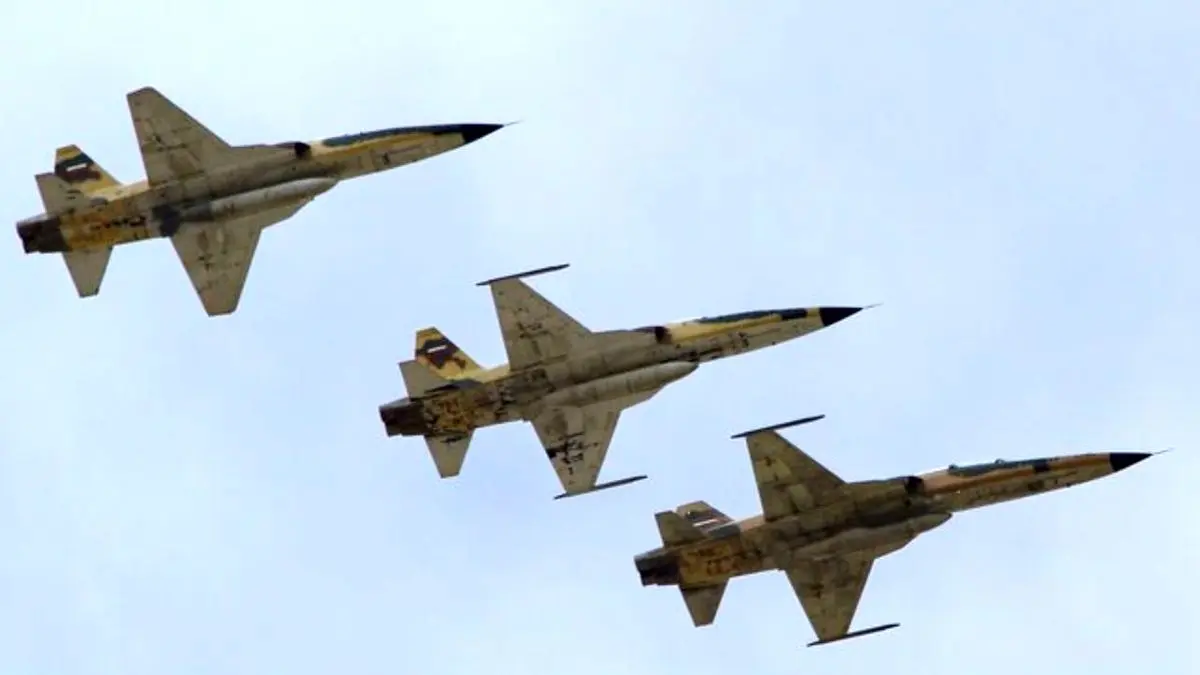 رژه تمرینی جنگنده بمب‌افکن‌های نهاجا بر فراز تهران