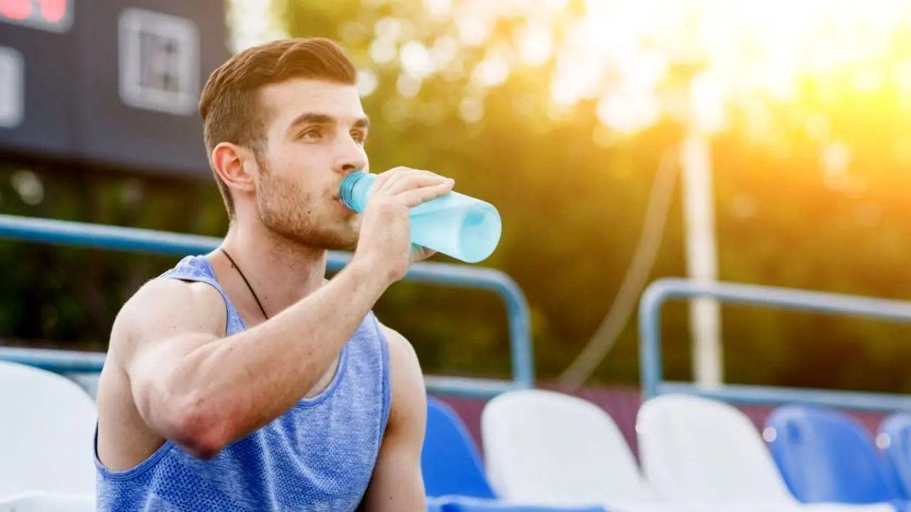 خطر مرگبار نوشیدن بیش از حد آب هنگام ورزش