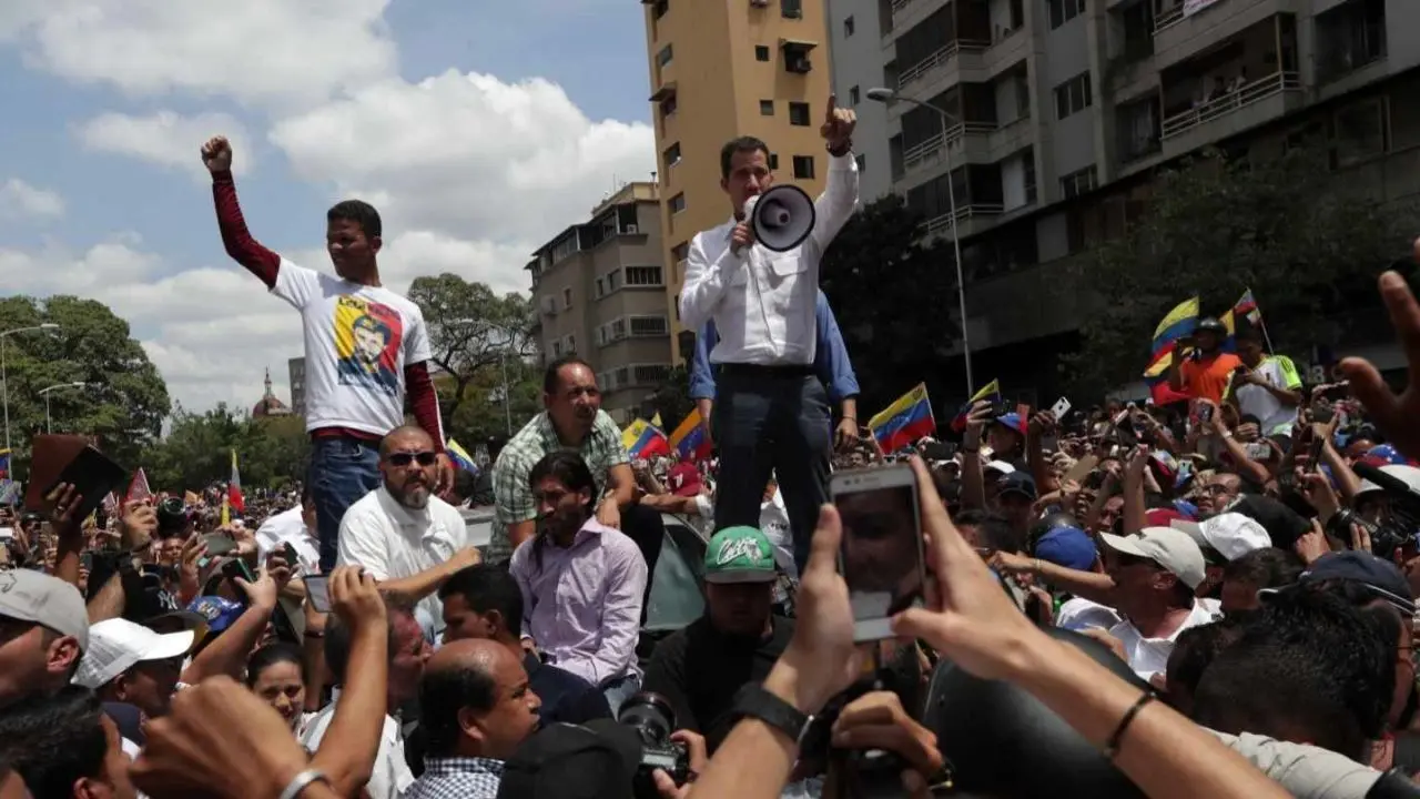 گوایدو ارتش ونزوئلا را به نافرمانی فراخواند