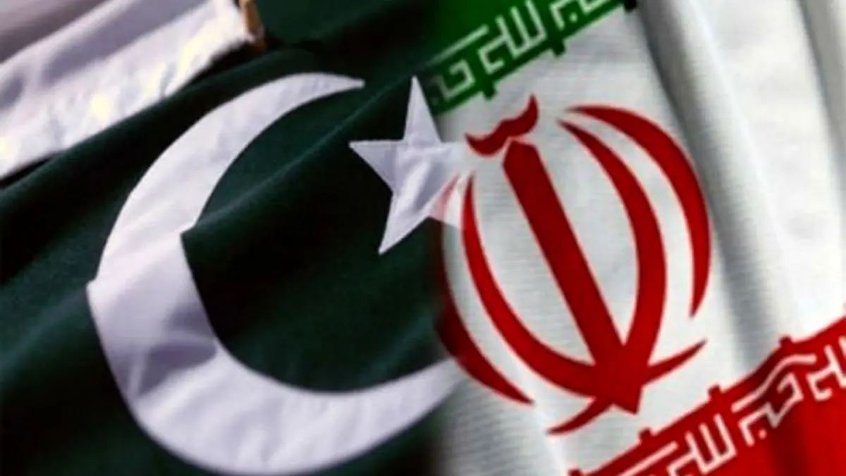 اقتصاددانان پاکستانی خواستار حذف دلار در تجارت با ایران شدند