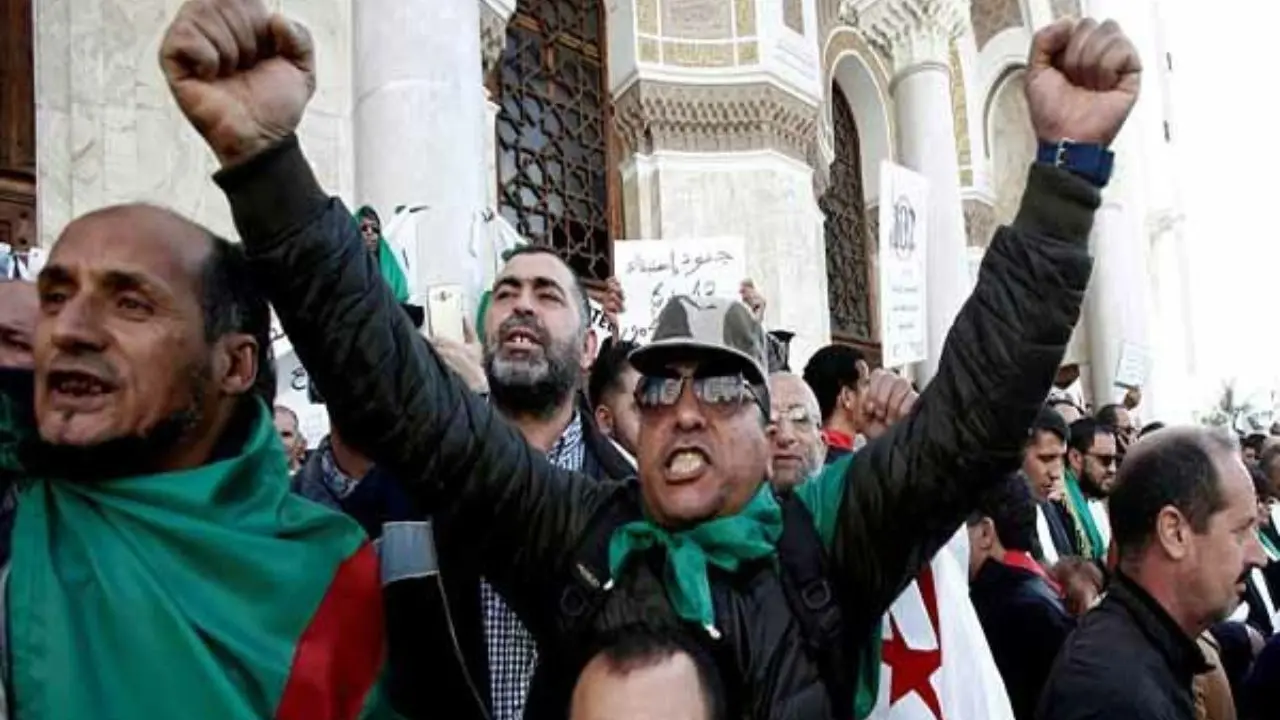 وزیر سابق الجزایری در پاریس مورد ضرب‌و‌شتم قرار گرفت