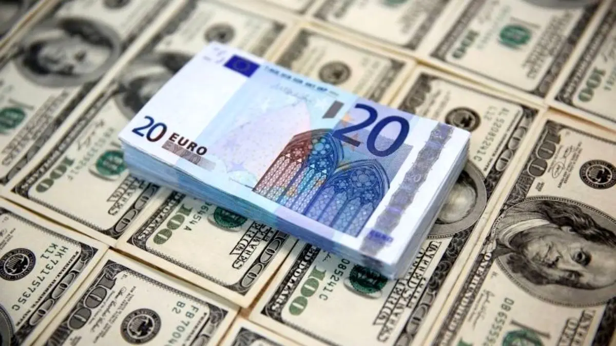 افزایش نرخ دلار و یورو در صرافی بانک‌ها