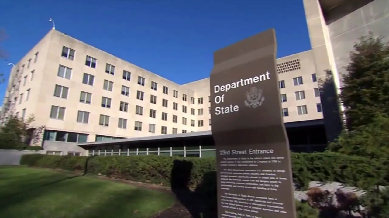 مقامات وزارت خارجه آمریکا با «کلاه‌سفیدها» دیدار کردند