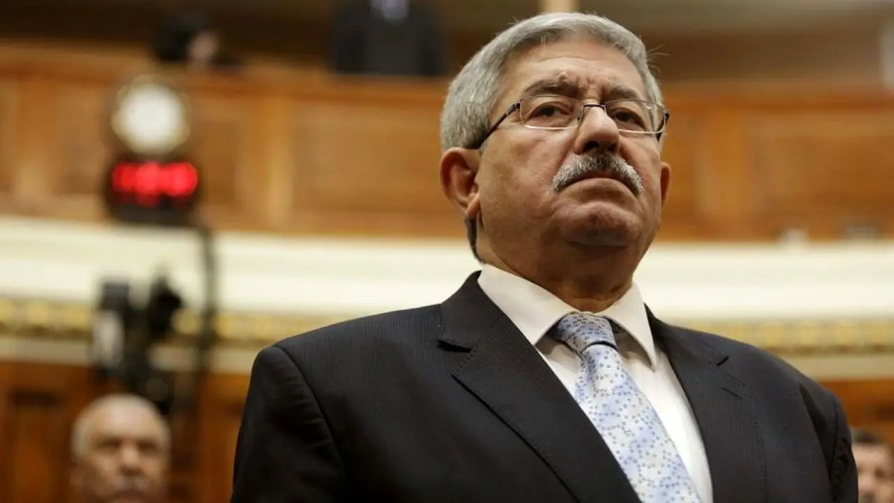 نخست‌وزیر سابق الجزایر به اتهام فساد محاکمه شد