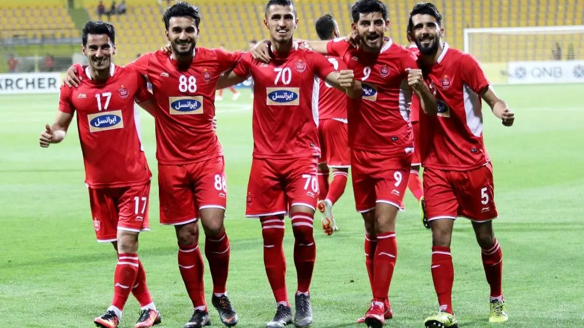 حضور بازیکنان پرسپولیس در فرودگاه مهرآباد+ عکس