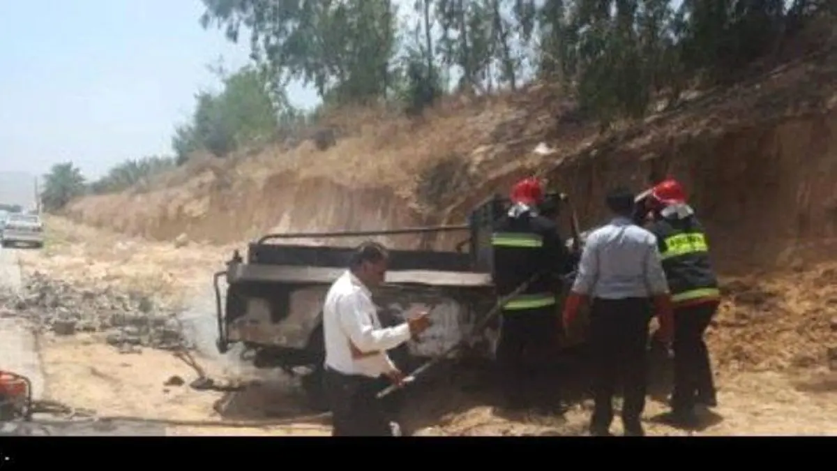 سه کشته نتیجه آتش سوزی خودرو وانت در دشتستان