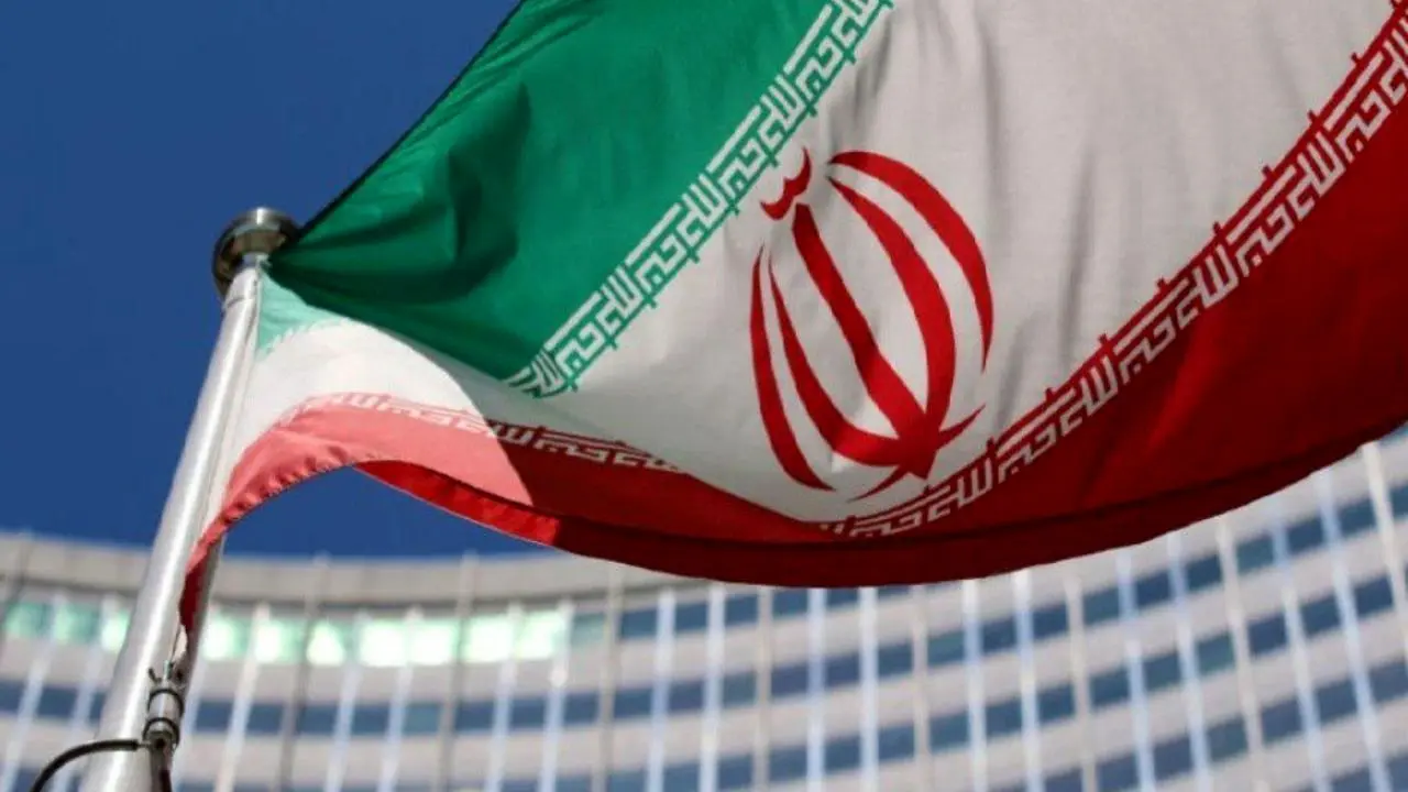 تصمیم ایران در مورد کاهش تعهداتش در قبال برجام فردا اعلام می‌شود/ نامه رییس‌جمهوری به سران 5 کشور/ ظریف جزییات فنی و حقوقی کاهش تعهدات ایران را اعلام می‌کند