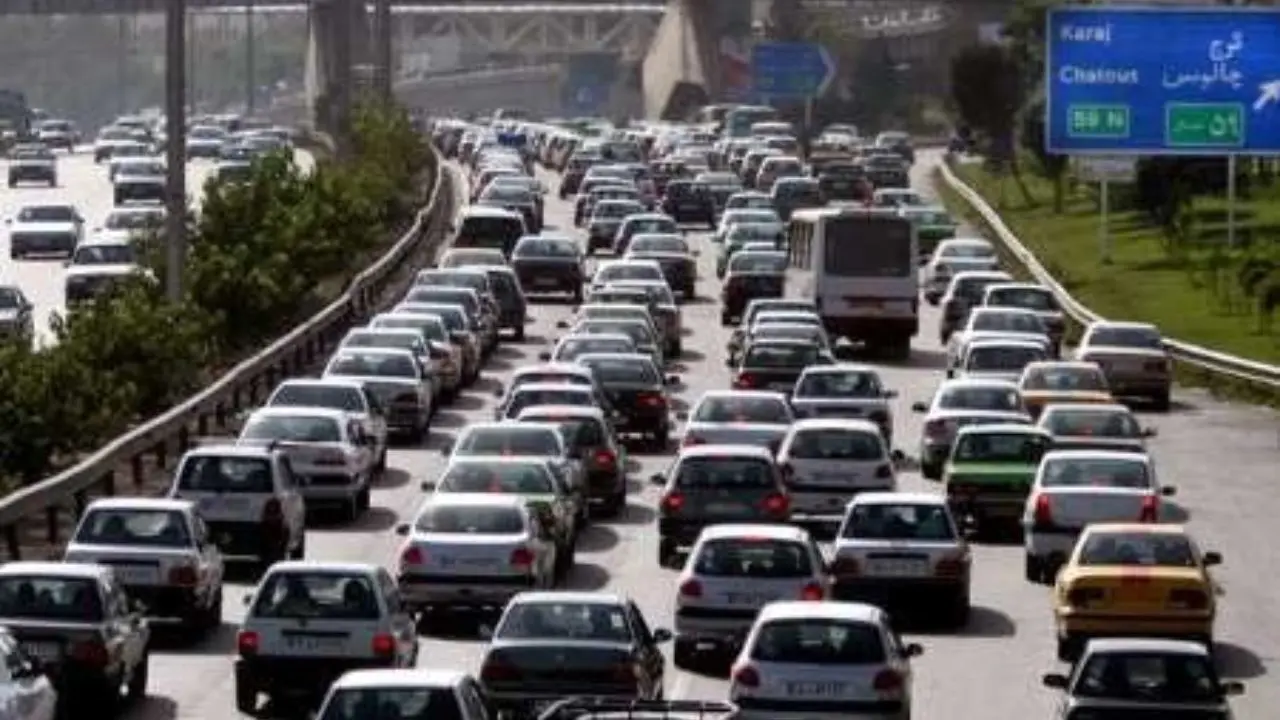 ترافیک سنگین در اتوبان تهران - قم