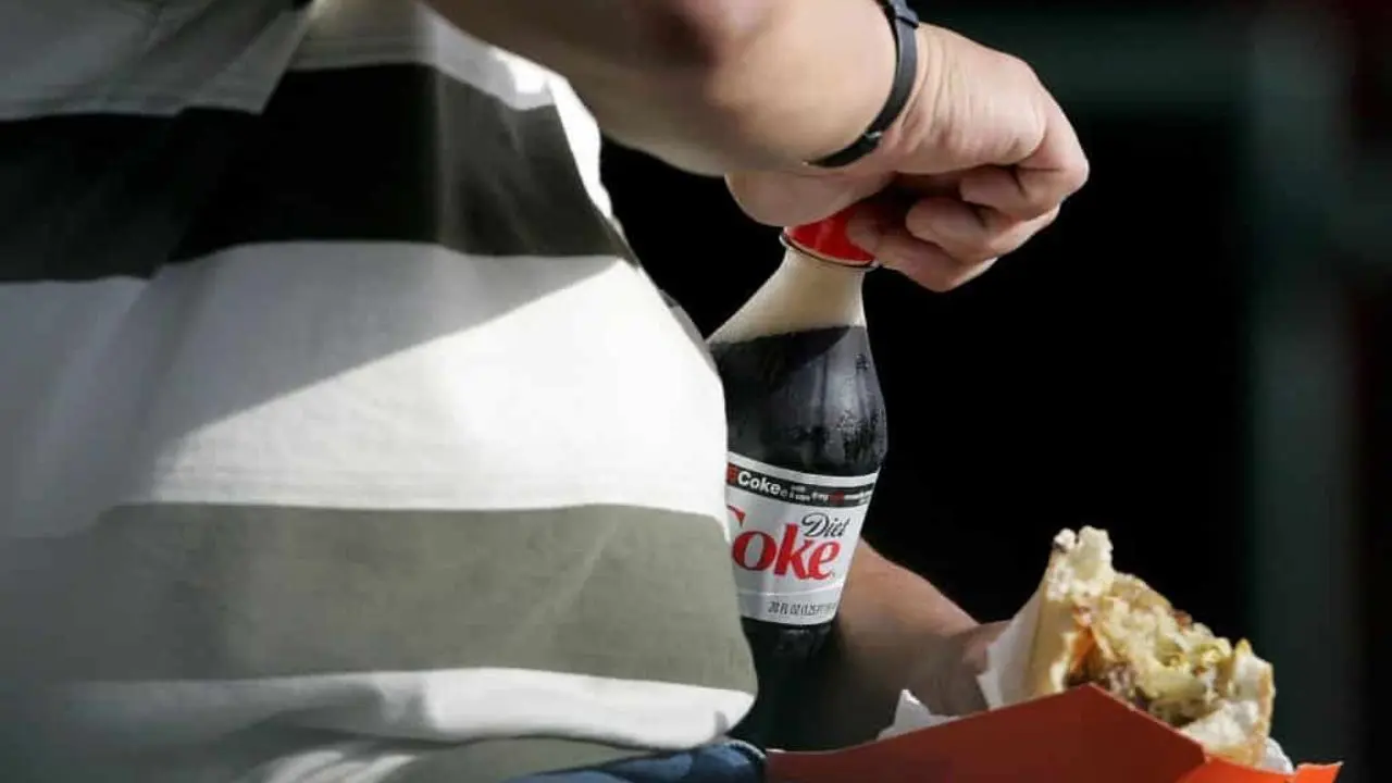 نوشابه رژیمی به کاهش کالری دریافتی کودکان کمک نمی‌کند