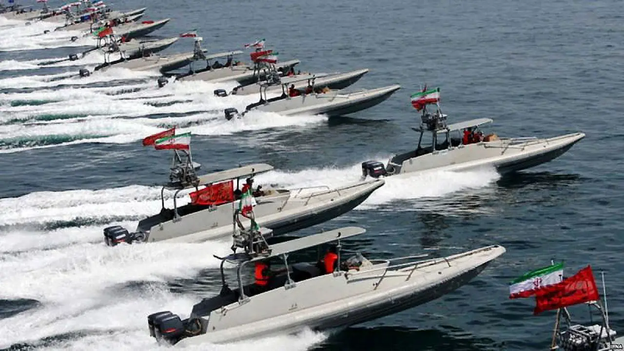 تجهیز قایق‌های تندروی ایران به موشک‌های بالستیک کوتاه‌برد و کروز