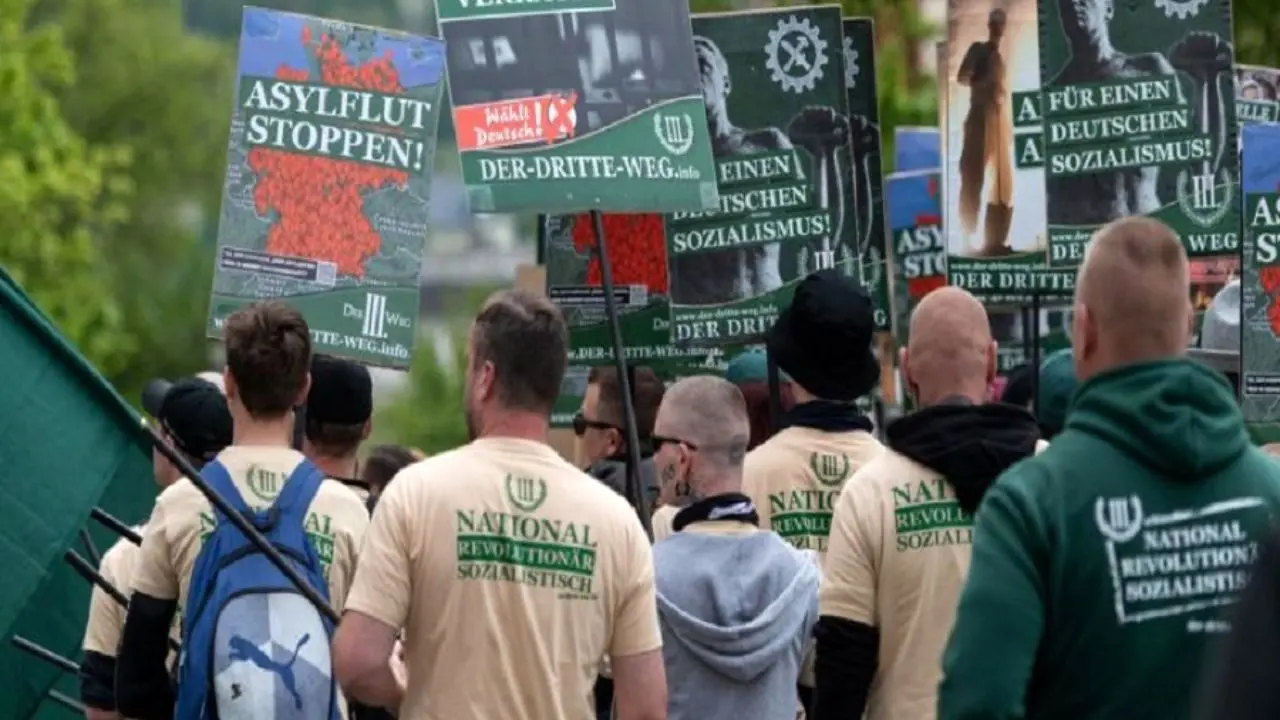 رژه 12هزار نفری نئونازی‌ها مقامات آلمان را نگران کرده است