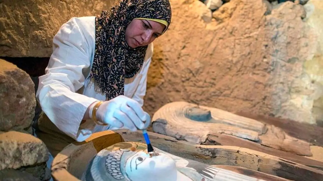 کشف دو مقبره 4500 ساله در مصر + عکس