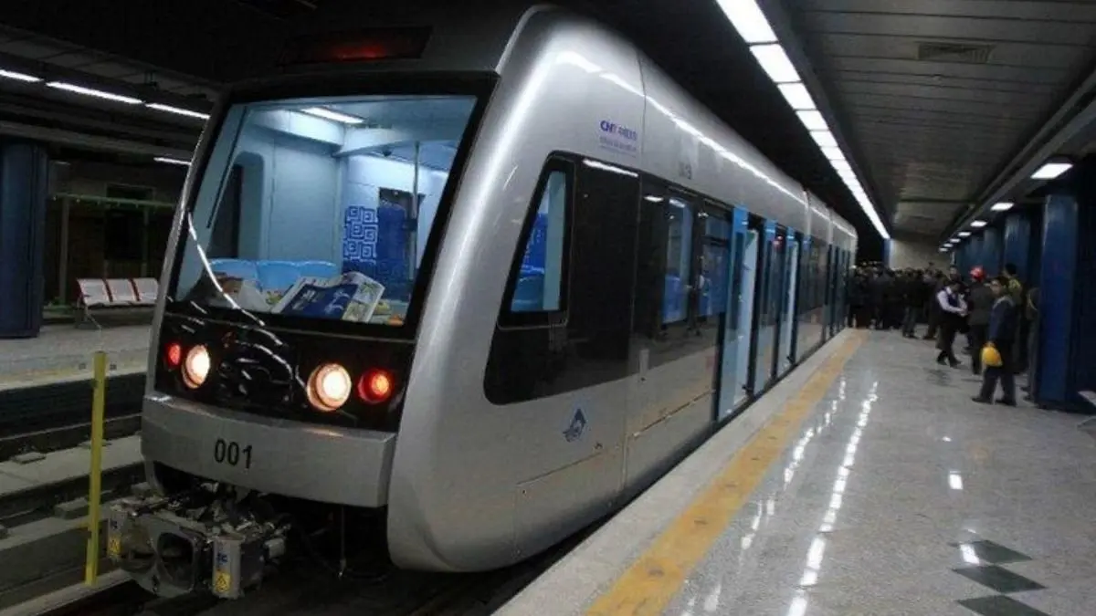 محدودیت ساعت حضور در مترو و لزوم تهیه بلیت جدید، مصوبه است