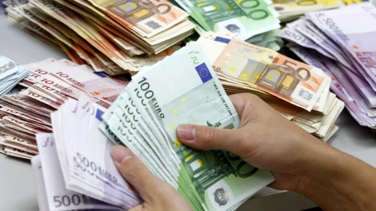 جزئیات قیمت رسمی انواع ارز/نرخ رسمی یورو افزایش یافت