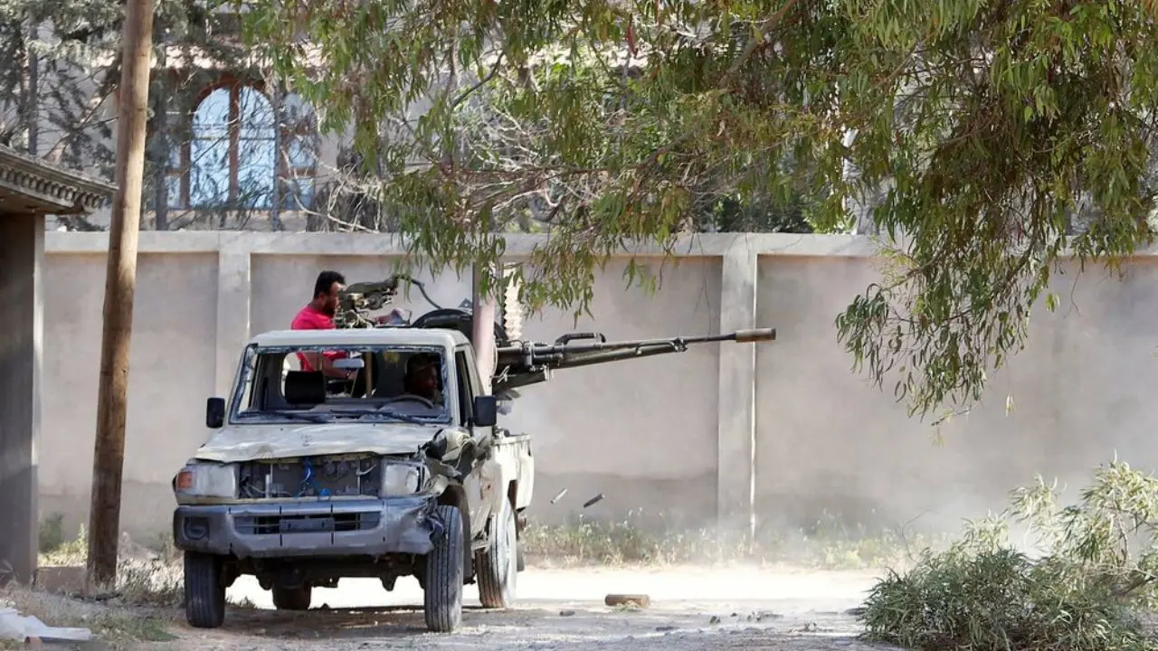 پایتخت لیبی بار دیگر هدف حملات هوایی قرار گرفت