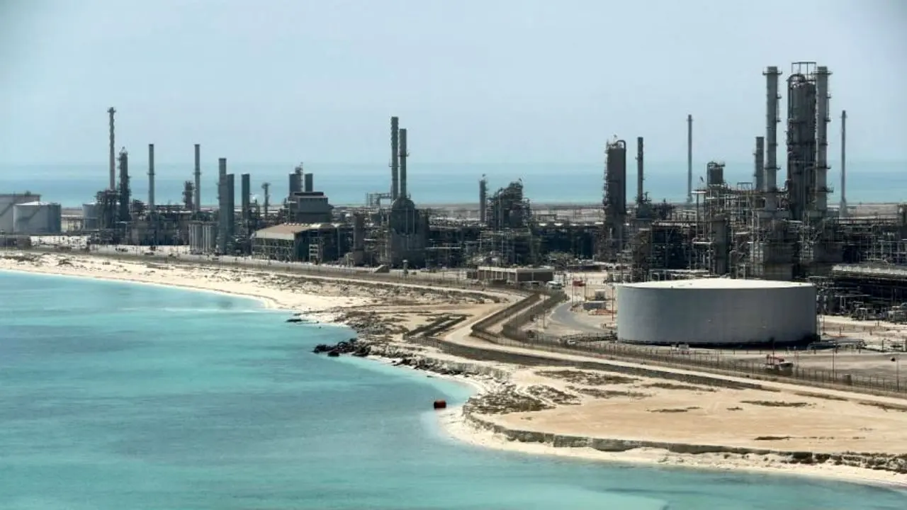 عربستان به هدف قرار گرفتن تاسیسات نفتی این کشور اذعان کرد