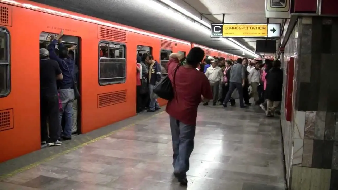 حادثه وحشتناک در متروی مکزیکوسیتی + ویدئو